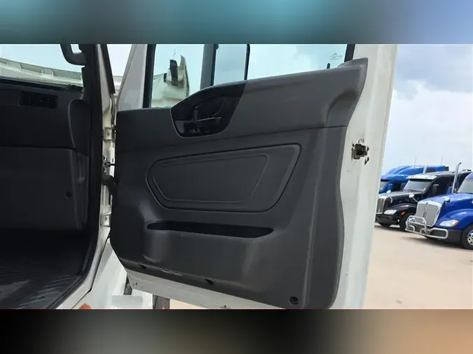 2022 INTERNATIONAL LT625