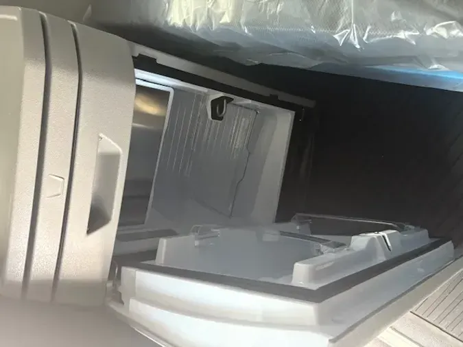 2026 VOLVO TRUCK VNL64TV04