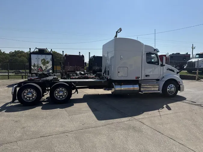 2023 Peterbilt 579