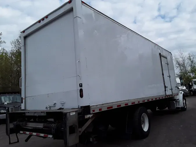 2018 FREIGHTLINER/MERCEDES M2 106