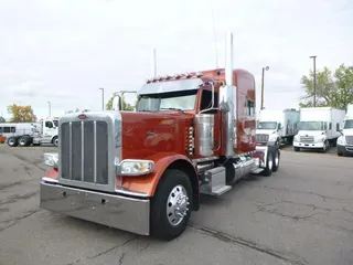 2022 Peterbilt 389