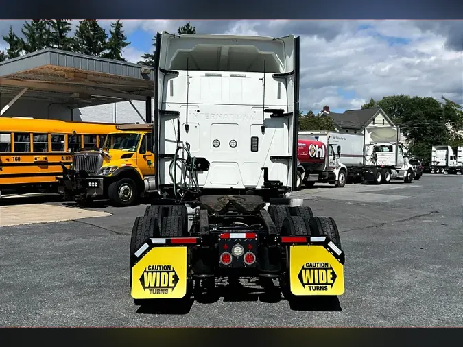 2022 INT LT625 6x4