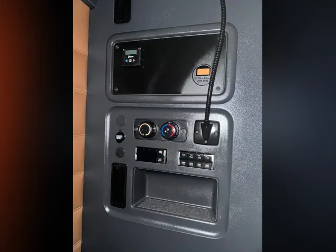 2023 FREIGHTLINER Cascadia 126