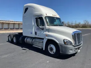 2019 FREIGHTLINER X12564ST