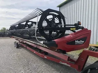 2017 MACDON FD75