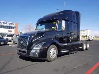2019 VOLVO VNL64T860