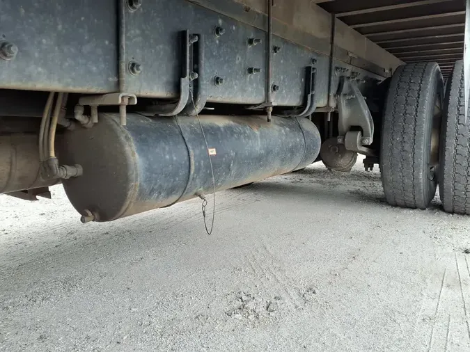 2017 FREIGHTLINER M2 106