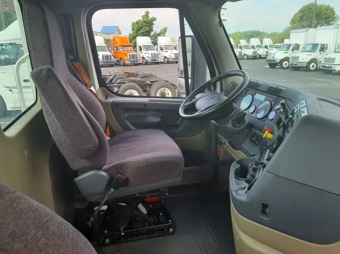 2017 FREIGHTLINER/MERCEDES CASCADIA 125