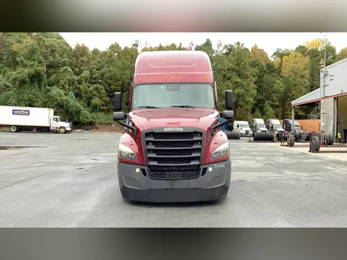 2023 Freightliner Cascadia 126adbb4ee8f77c47e632737db1da57fcf8
