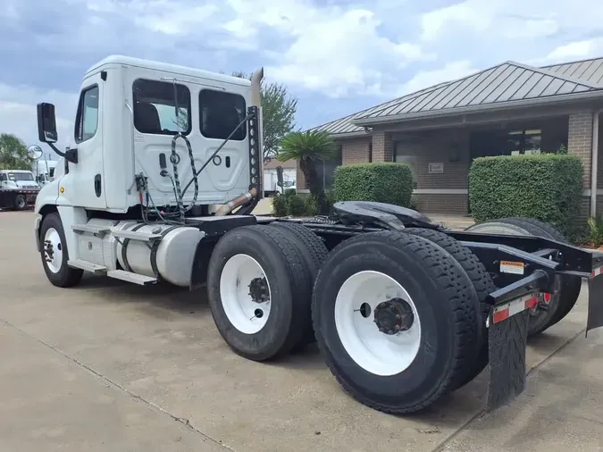 2020 FREIGHTLINER/MERCEDES CASCADIA 125adbf000df1f77e4c4311dc1411ea08c2