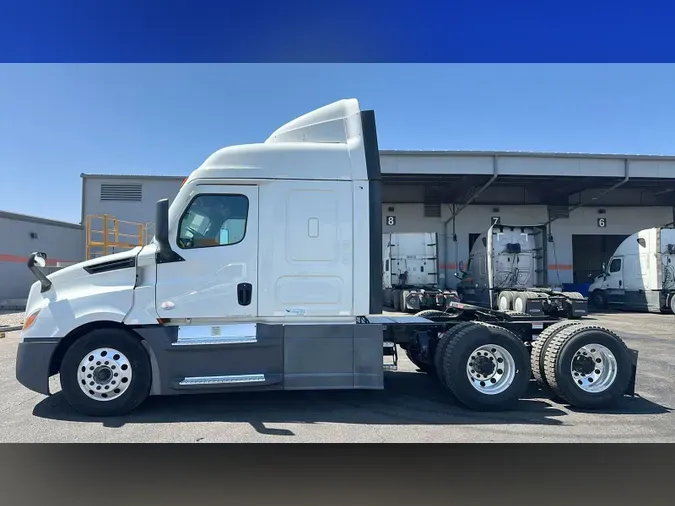 2022 Freightliner Cascadia 126adc17c0793ca0cdc00f1640f175b64cc