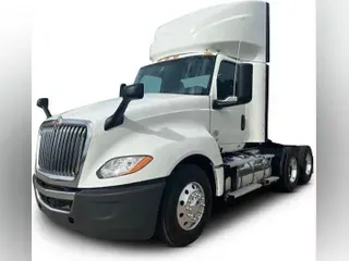 2019 International LT625