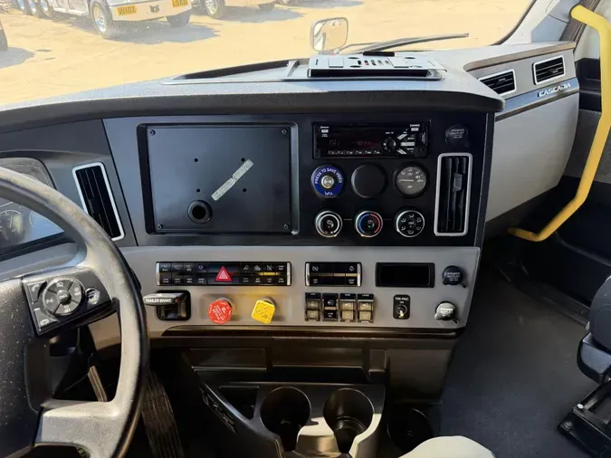 2021 Freightliner Cascadia