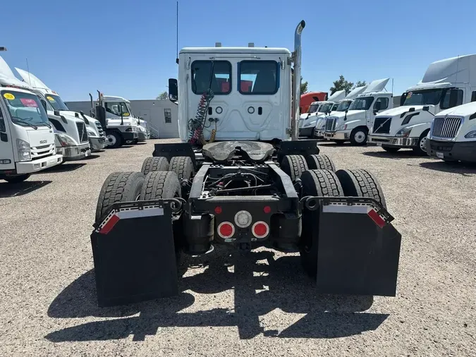 2022 FREIGHTLINER/MERCEDES CASCADIA PX11664ST
