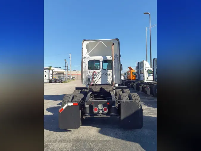 2019 FREIGHTLINER/MERCEDES NEW CASCADIA PX12664