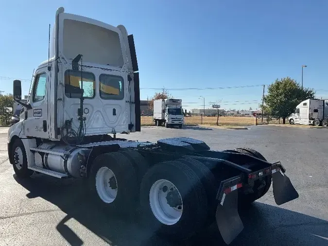 2020 Freightliner T12664ST