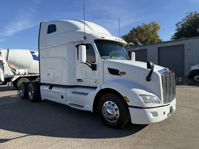 2022 Peterbilt 579