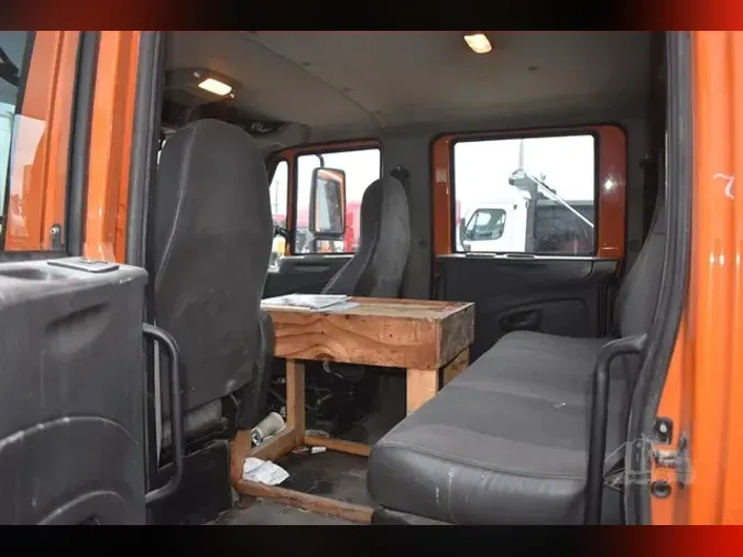 2009 INTERNATIONAL DURASTAR 4300