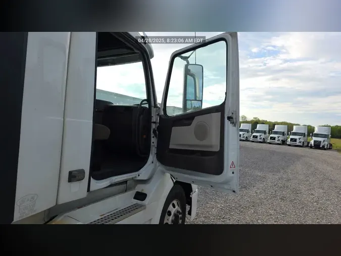 2018 Volvo VNL300