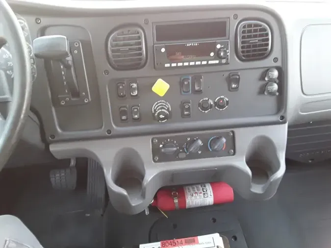 2017 FREIGHTLINER M2 106