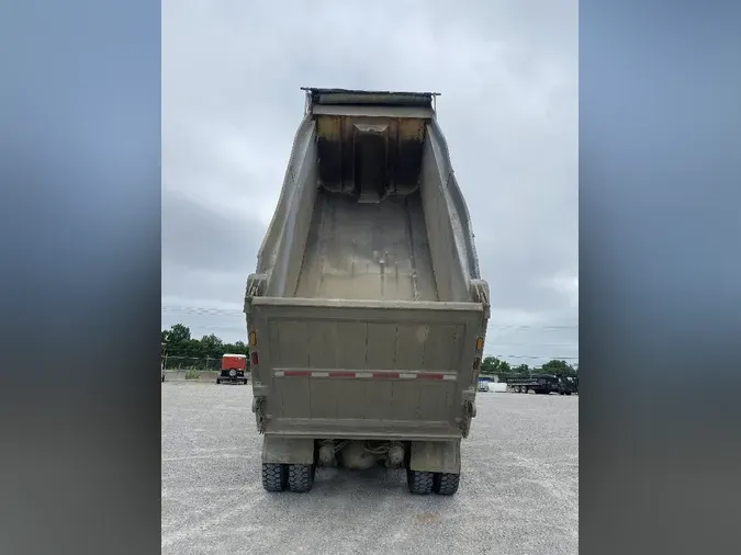 2015 PETERBILT 567