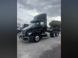 2023 FREIGHTLINER CASCADIA 116
