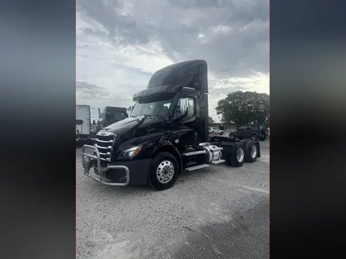2023 FREIGHTLINER CASCADIA 116addb170a5407d195129e73e397af30e7