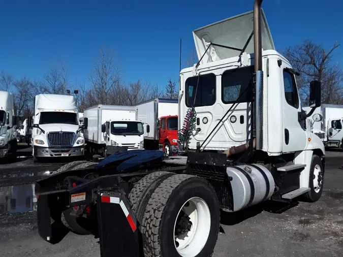 2018 FREIGHTLINER/MERCEDES CASCADIA 125