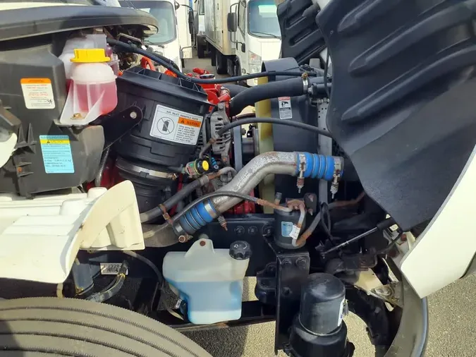 2019 FREIGHTLINER/MERCEDES M2 106