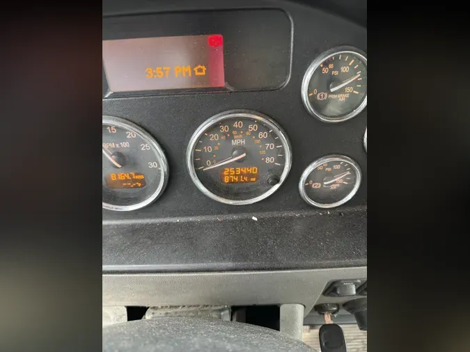 2020 Peterbilt 337adf1df7945c013892feb5cf7a7e650aa