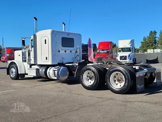 2021 PETERBILT 389