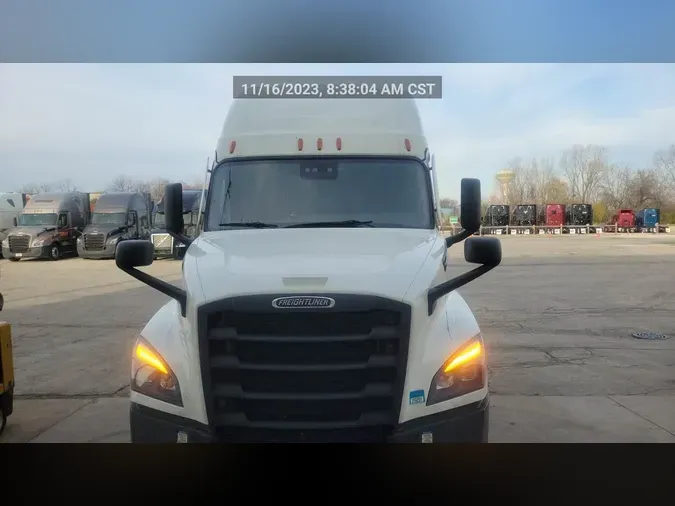 2022 Freightliner Cascadia