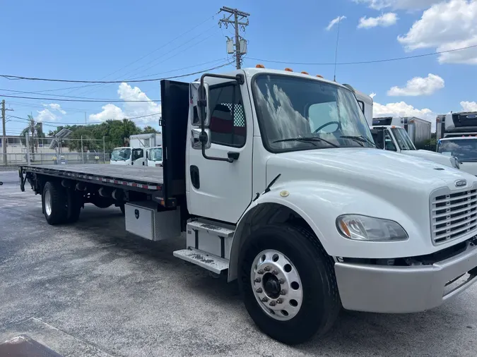 2016 FREIGHTLINER/MERCEDES M2 106