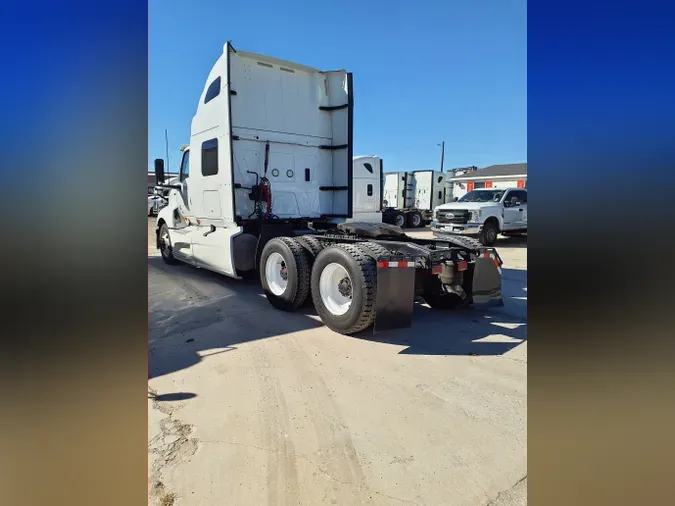 2019 NAVISTAR INTERNATIONAL LT625 SLPR CAB