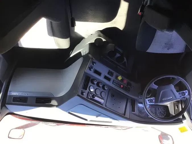 2020 FREIGHTLINER CA116