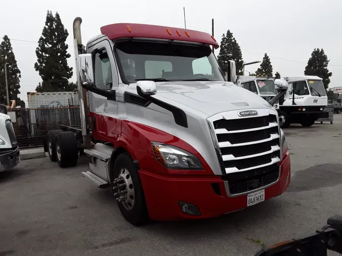 2020 FREIGHTLINER/MERCEDES NEW CASCADIA 116