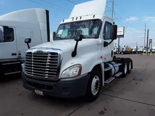 2015 Freightliner CASCADIA 125