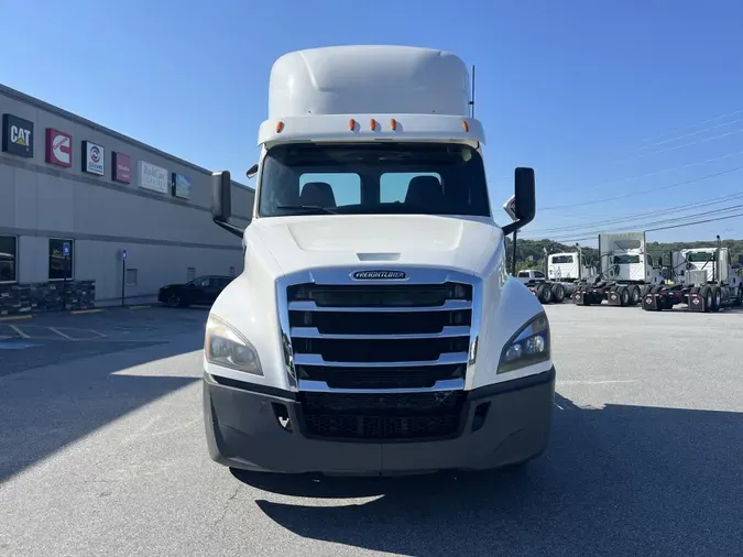 2020 Freightliner Cascadiaae08d3c6022563aeb32f204431fee710