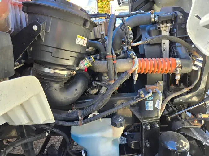 2020 FREIGHTLINER/MERCEDES M2 106