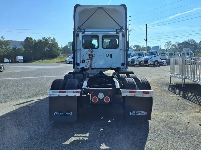 2023 FREIGHTLINER/MERCEDES NEW CASCADIA PX12664ae0bd86b36ec3590f359c4776cec302c