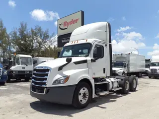 2019 FREIGHTLINER NEW CASCADIA PX12664