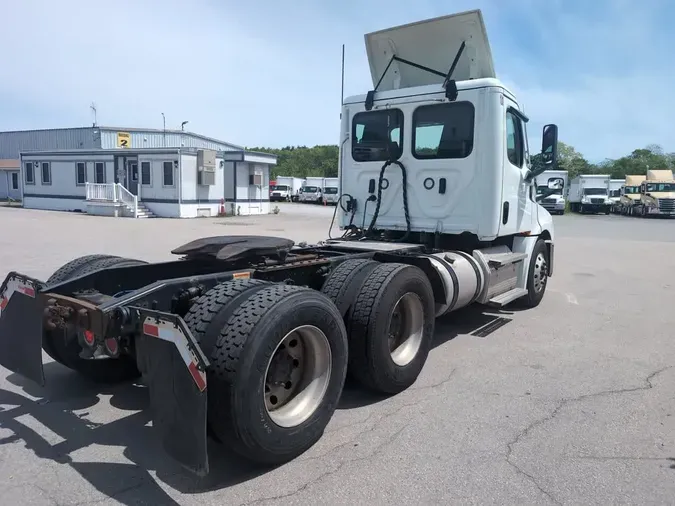 2020 FREIGHTLINER/MERCEDES NEW CASCADIA PX12664ae0e1b7a30290691b59f685337bce6a8