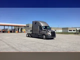 2023 Freightliner Cascadia 126