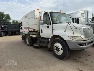 2015 INTERNATIONAL DURASTAR 4300