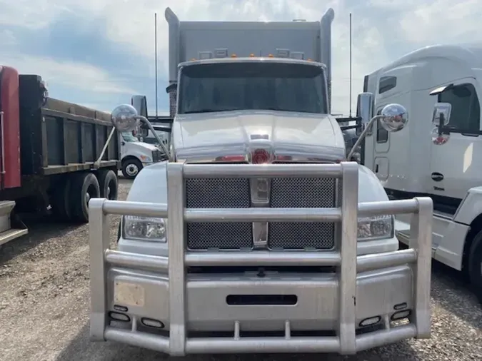 2019 Kenworth T880