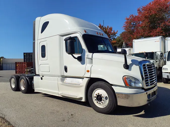 2018 FREIGHTLINER/MERCEDES CASCADIA 125