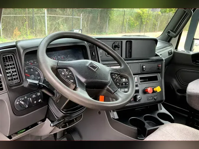 2020 INT LT625 6x4