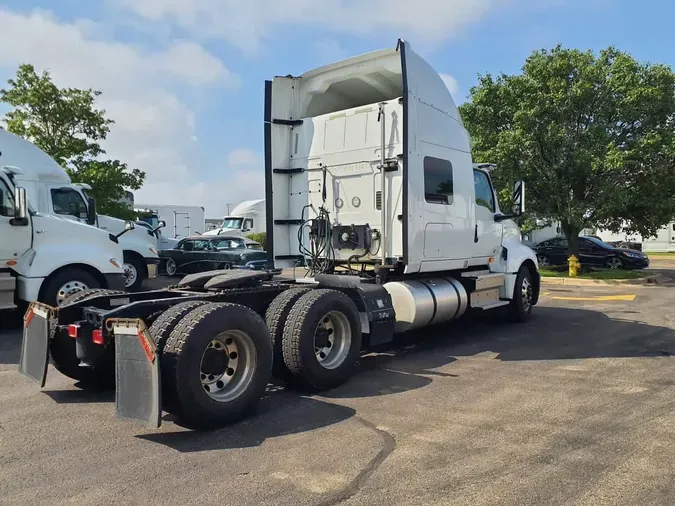 2019 NAVISTAR INTERNATIONAL LT625 SLPR CAB