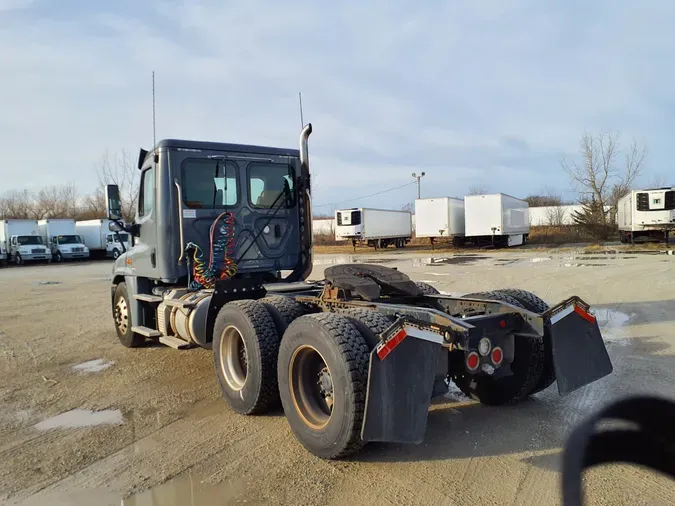 2018 FREIGHTLINER/MERCEDES CASCADIA 125