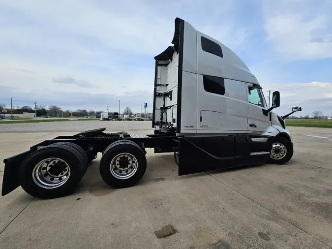 2026 VOLVO VNL64T860